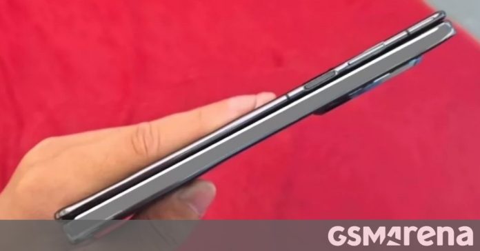 Tri-Fold Huawei Mate XT Leaks